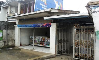 Lokasi sangat strategis di jalan raya padalarang (tagog) bandung