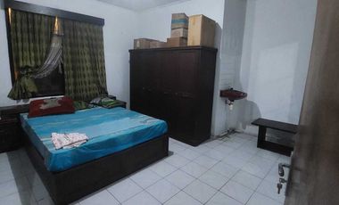 Lokasi sangat strategis di jalan raya padalarang (tagog) bandung