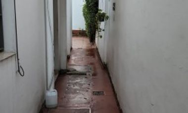 Martiniano LeguizamÃ³n 1400. Ph 5 ambientes.