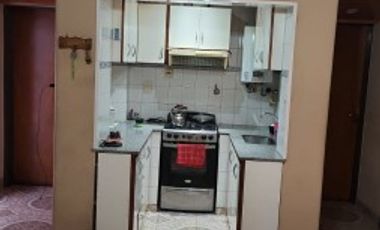 Martiniano LeguizamÃ³n 1400. Ph 5 ambientes.