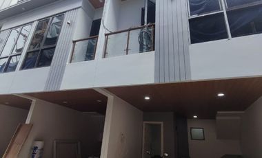 rumah mewah 2 lantai di rawasari timur belakang Mitra 10 jakarta pusa