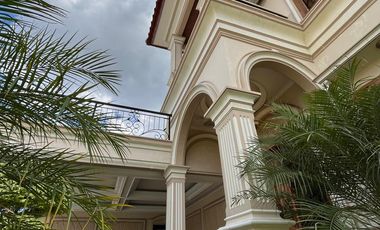 RUMAH MEWAH MEDITERANIAN 2 LANTAI FULL FIRNISHED DEKAT MALIOBORO