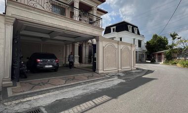 RUMAH MEWAH MEDITERANIAN 2 LANTAI FULL FIRNISHED DEKAT MALIOBORO