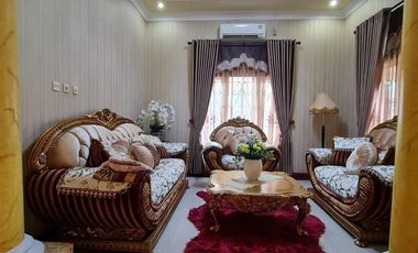 JUAL CEPAT 1 Rumah Besar + 4 Kontrakan di Jambi Kota Luas Tanah 1300m2