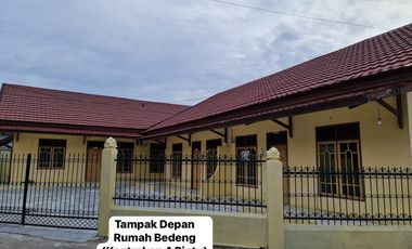 JUAL CEPAT 1 Rumah Besar + 4 Kontrakan di Jambi Kota Luas Tanah 1300m2