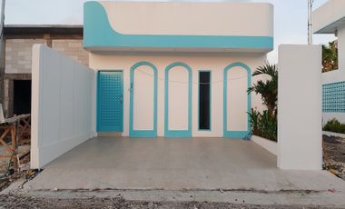 FOR SALE VILLA ST. TAVIA - SANTORINI STYLE NEAR MELASTI BEACH, UNGASAN