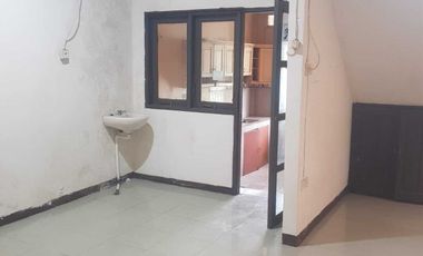 DIJUAL RUMAH TENGAH KOTA BERNUANSA MINIMALIS