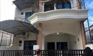 DIJUAL RUMAH SEMIFURNISH TENGAH KOTA BERNUANSA MINIMALIS