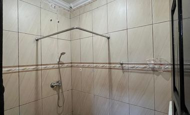 DIJUAL RUMAH SEMIFURNISH TENGAH KOTA BERNUANSA MINIMALIS