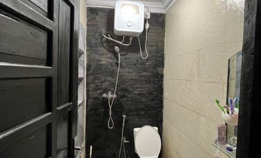 DIJUAL RUMAH SEMIFURNISH TENGAH KOTA BERNUANSA MINIMALIS