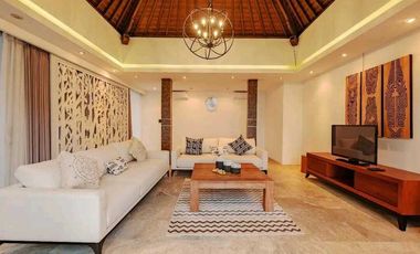 VILLA LUXURY VIEW LAUT FURNISHED PRIVAT POOL LOKASI NUSA DUA