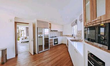 VILLA LUXURY VIEW LAUT FURNISHED PRIVAT POOL LOKASI NUSA DUA