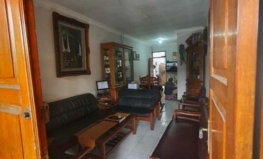 WOW SIAP HUNI NIH RUMAH DALAM KOMPLEK GEMPOL CIJERAH BANDUNG