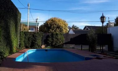 VENTA- PERMUTA CHALET 7 AMBIENTES
