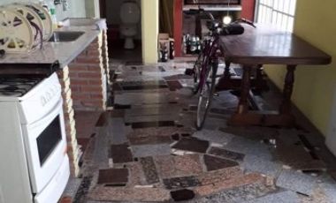 VENTA- PERMUTA CHALET 7 AMBIENTES