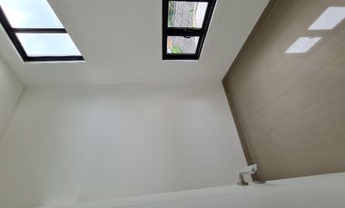 Disewakan Rumah 2 lantai di wimbledon Jababeka