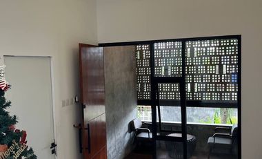 Rumah Modern Tropical Minimalis ada private pool