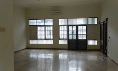 Rmh bagus dekat SVP, 3KT, 1KP, 2+1KM, luas   Kemang Pratama 1 Bekasi