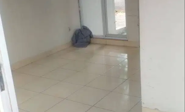 Disewakan Rp800 perBulan. 250 mtr dari Stasiun. Dekat BSD, TerMURAHH