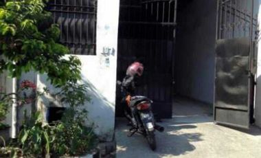 Dijual Rumah dan Gudang di Manyar Sambongan, Surabaya.