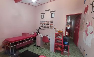 Rumah di Jagalan Jebres Solo bisa untuk Ruang Usaha Sangat Strategis