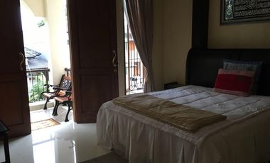 Rumah mewah di Townhouse, Grand Bintaro Residence