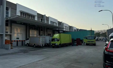 Dijual Gudang Green Lake Strategis
