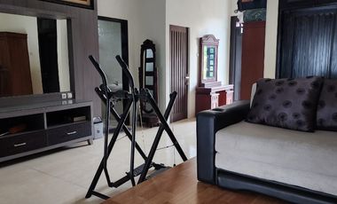 Rumah Mewah 2 Lantai 700 m2 di Manahan, Solo