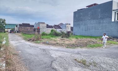 Tanah SHM Dekat Bandara Udara Adi Soemarmo