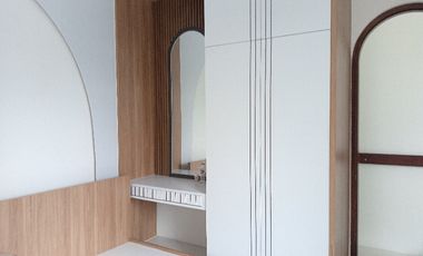 Villa Nusa Dual dengan Pemandangan Laut