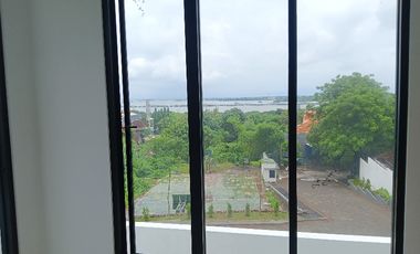 Villa Nusa Dual dengan Pemandangan Laut