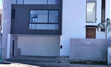 CASA EN VENTA  y/o RENTA EN CERRADA DEL PEDREGAL