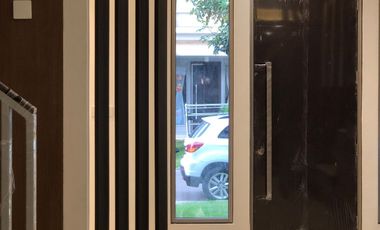 Disewakan Cepat Rumah Full Furnish Mewah dan Termurah. Dekat taman