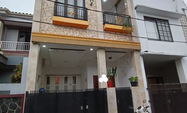Jual Rumah CANTIK BANGET Lingkungan Nyaman MURAH strategis dkt cimahi
