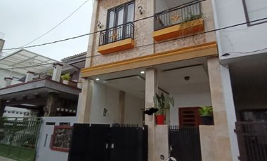 Jual Rumah CANTIK BANGET Lingkungan Nyaman MURAH strategis dkt cimahi