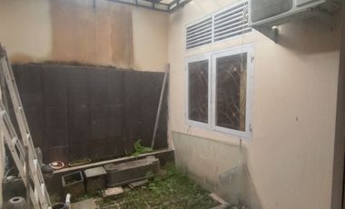 Dijual Rumah tnh 157 komplek Wika