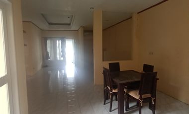 Dijual Rumah tnh 157 komplek Wika