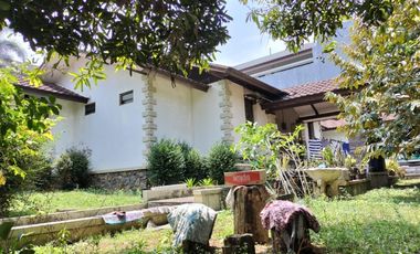 Dijual Rumah dgn lokasi sangat strategis di tengah kota Bandung