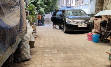 Dijual Rumah dgn lokasi sangat strategis di tengah kota Bandung