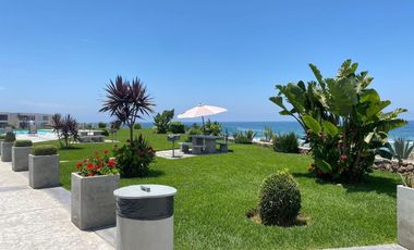 Beautiful Oceanfront Condominium