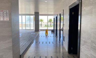 Beautiful Oceanfront Condominium