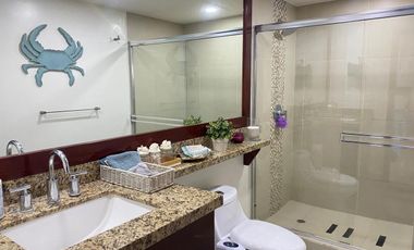 Beautiful Oceanfront Condominium