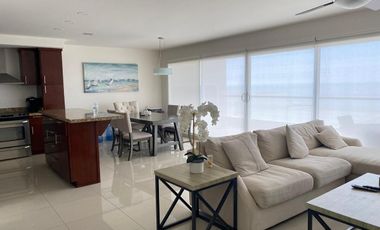 Beautiful Oceanfront Condominium