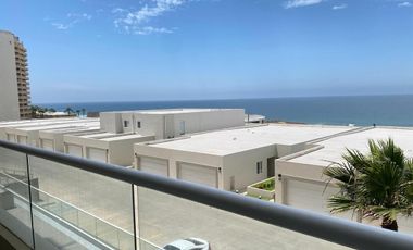 Beautiful Oceanfront Condominium