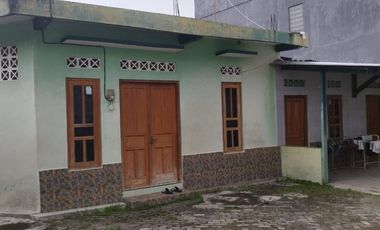 Tanah Luas Lokasi Strategis Tengah Kota Cocok Untuk Kost Taman siswa