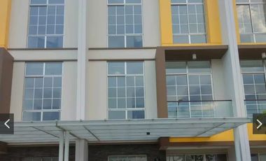 DISEWA CEPAT RUMAH MEWAH PIK 2 TAHAP 1, 3 LANTAI