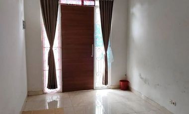 Disewakan Rumah di Cluster Amity. GArdens Candi Sawangan 2 jt perBulan