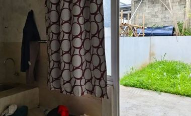 Disewakan Rumah di Cluster Amity. GArdens Candi Sawangan 2 jt perBulan