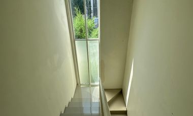Dijual Rumah 2 Lantai Siap Huni, Semi Furnish di CitraLand Celebes