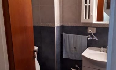 IMPECABLE TRIPLEX   EN COSTA AZUL.100 metros del mar